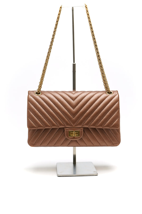 Chanel  Metallic Calfskin Chevron Quilted 2.55 Reissue 226 Flap Gold