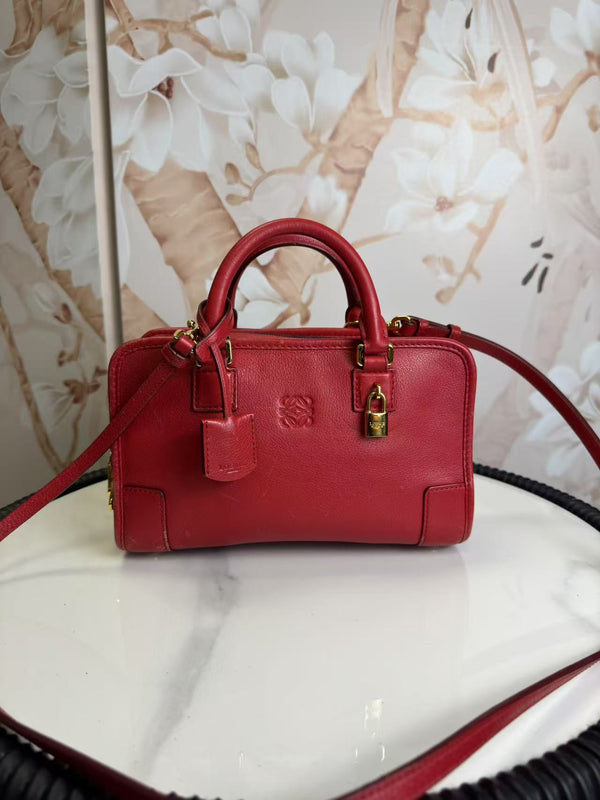Loewe  Calfskin Amazona 23 Red