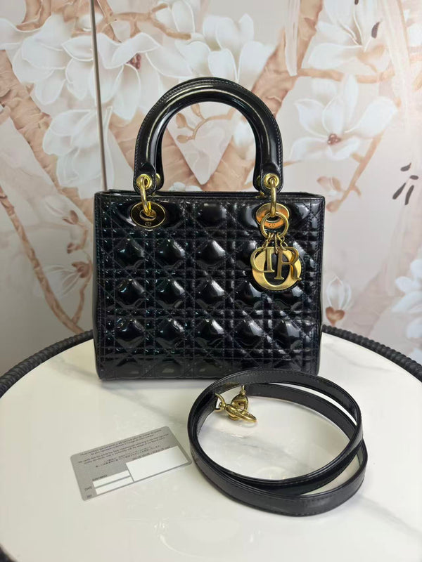 Christian Dior  Patent Cannage Medium Lady Dior Black