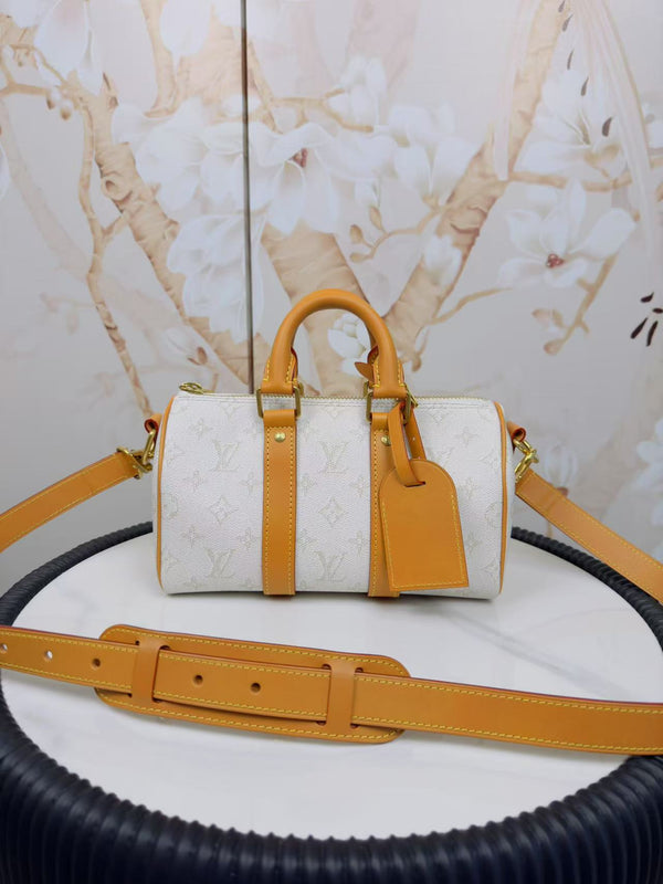 Louis Vuitton Keepall Bandoulière 25